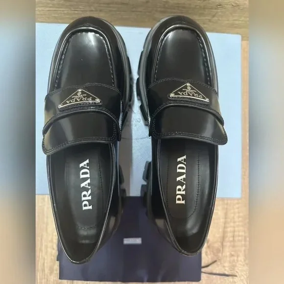 Prada Women's Black Loafers - Picture 3 of 6